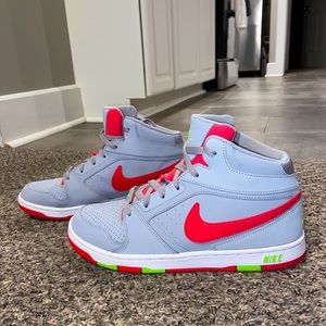 Women’s Size 10 Nike Shoes